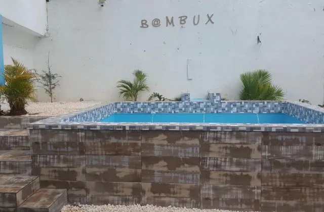 Hotel Bambux Colonial piscina Santo Domingo